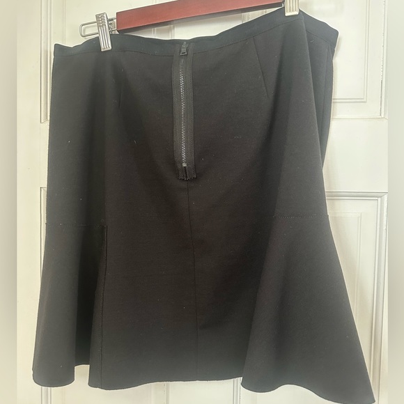 TAHARI Skirt Size 12 US - Picture 2 of 9